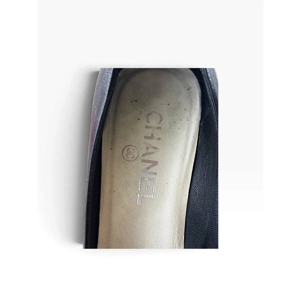 Chanel Silver Plate Platform Pumps 37.5 Black Leather Block Heel Cap Toe